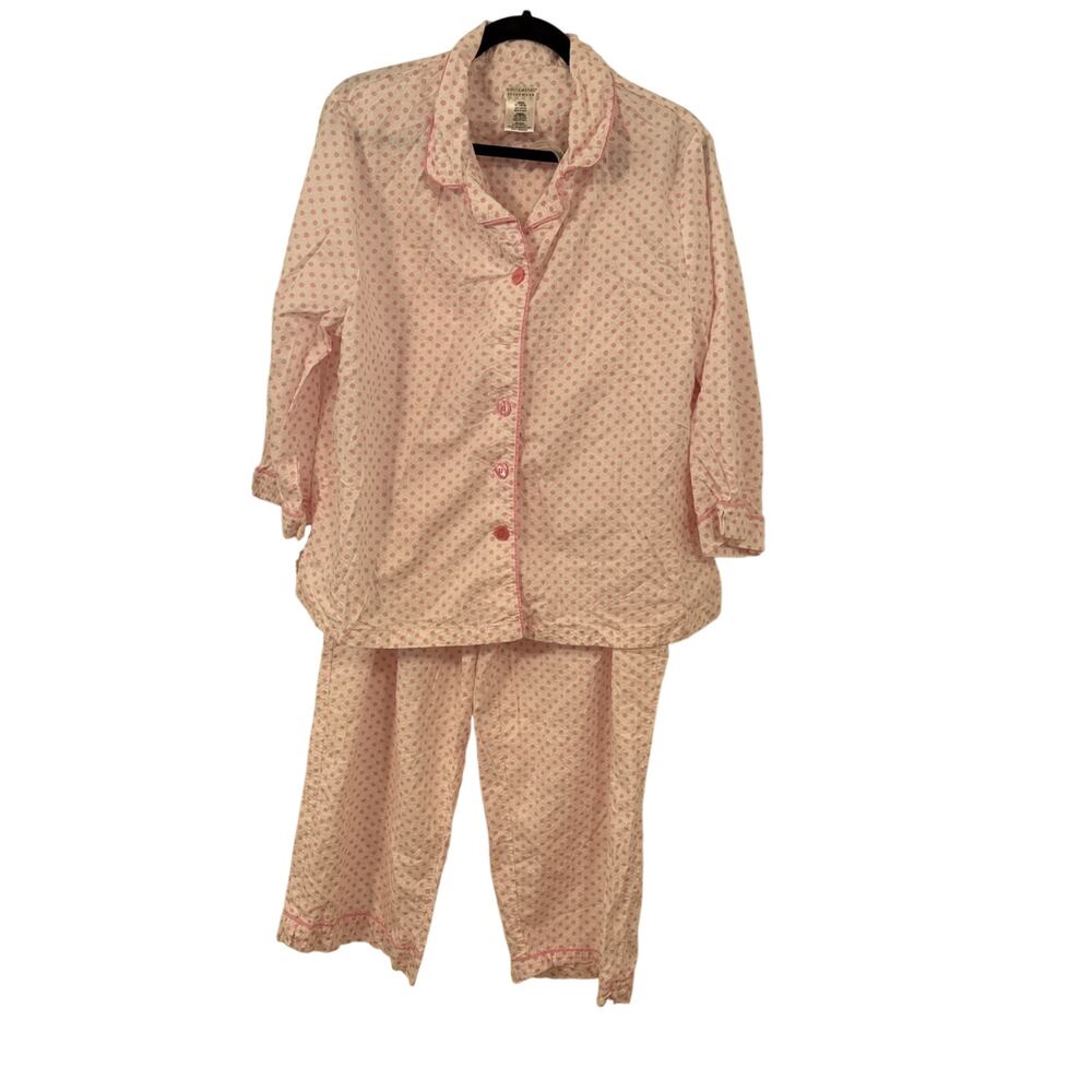 White Stag button-down pajama set in a light pink polka dot pattern. Size XL